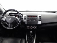 Peugeot 4007  2.2 HDI 