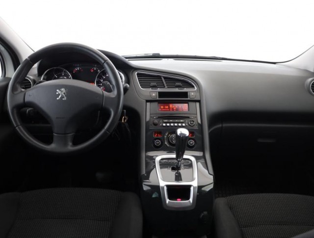 Peugeot 5008  1.6 HDi 