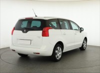 Peugeot 5008  1.6 HDi 