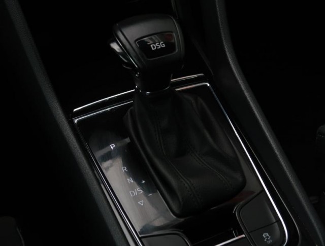 Škoda Karoq  1.5 TSI Style Plus
