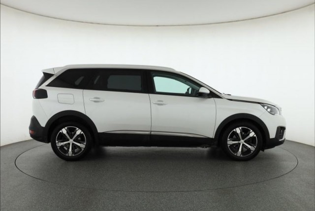 Peugeot 5008  1.6 BlueHDi 