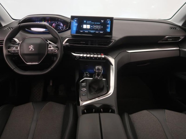 Peugeot 3008  1.5 BlueHDi 