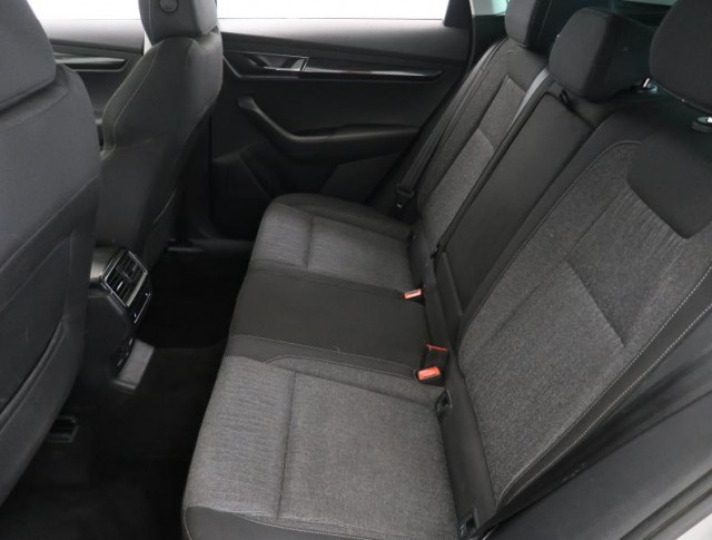 Škoda Karoq  1.0 TSI 