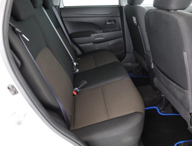 Mitsubishi ASX  2.0 MIVEC 