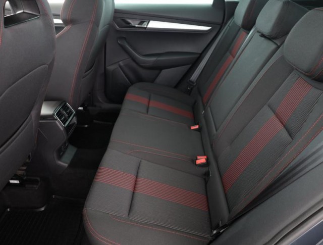 Škoda Karoq  1.5 TSI 