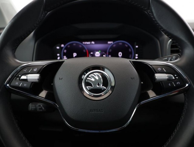 Škoda Karoq  1.5 TSI Style