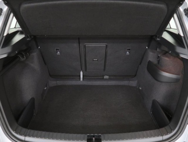 Škoda Karoq  1.0 TSI JOY