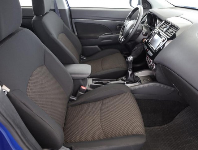 Mitsubishi ASX  1.6 MIVEC 