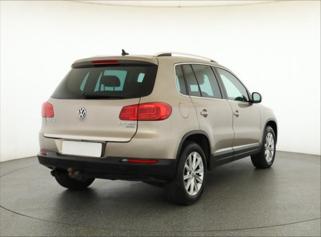 Volkswagen Tiguan  2.0 TDI 