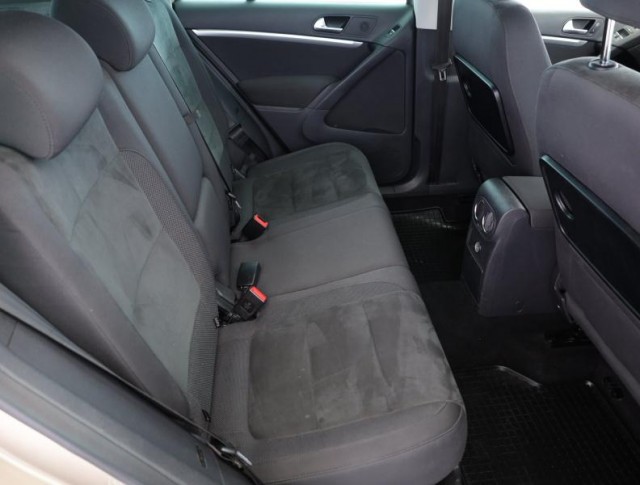 Volkswagen Tiguan  2.0 TDI 