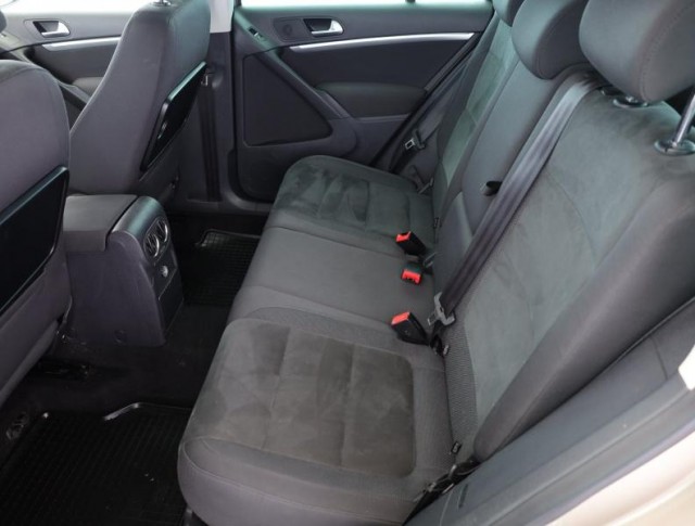 Volkswagen Tiguan  2.0 TDI 