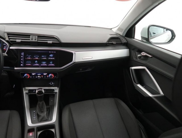 Audi Q3  35 TFSI Advanced