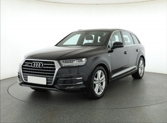 Audi Q7  3.0 TDI 