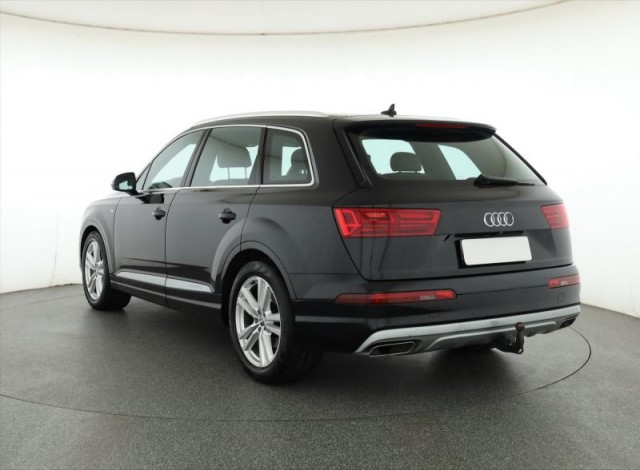 Audi Q7  3.0 TDI 