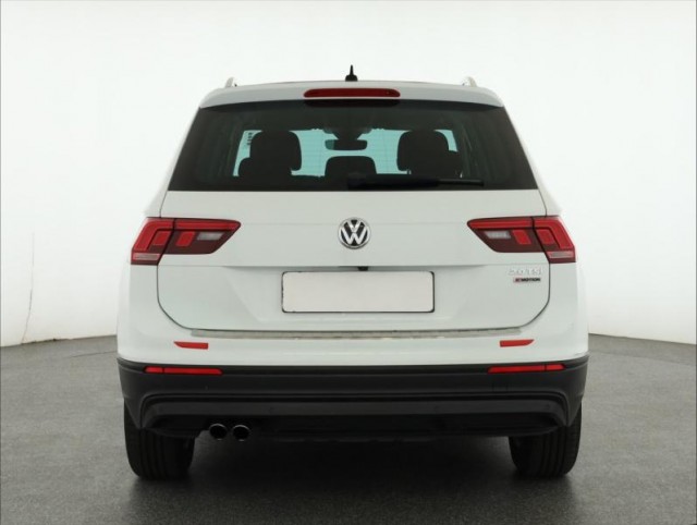 Volkswagen Tiguan  2.0 TSI Comfortline