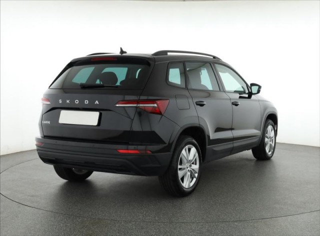 Škoda Karoq  1.5 TSI Fresh