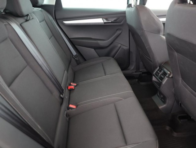 Škoda Karoq  1.5 TSI Fresh