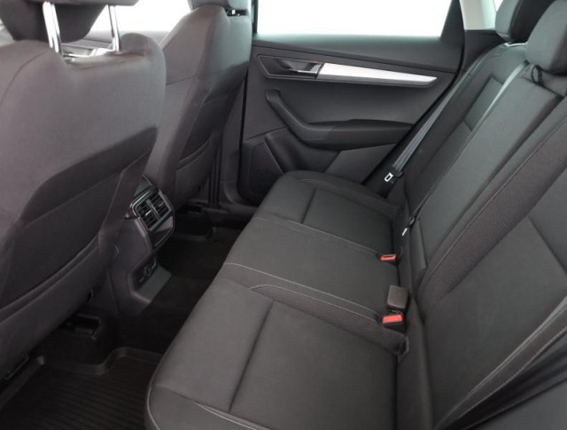 Škoda Karoq  1.5 TSI Fresh