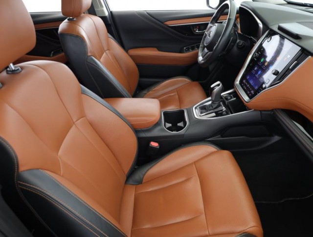 Subaru Outback  2.5 i 