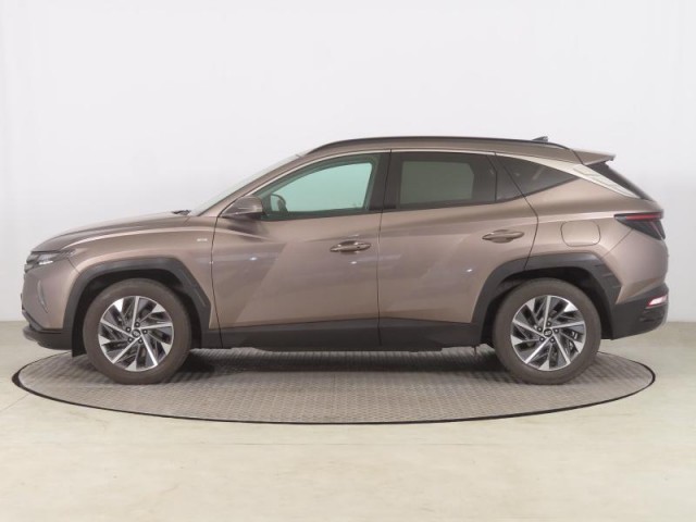 Hyundai Tucson  1.6 T-GDI 48V MHEV 