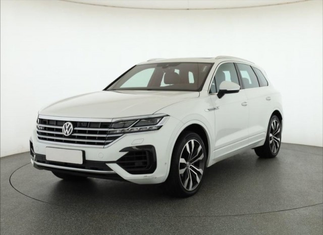 Volkswagen Touareg  3.0 TDI R-Line