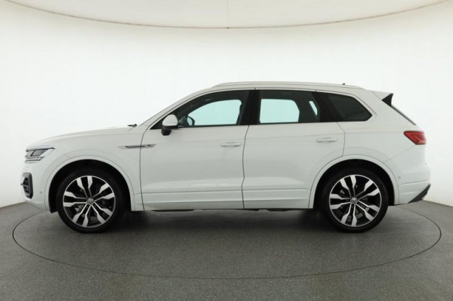 Volkswagen Touareg  3.0 TDI R-Line