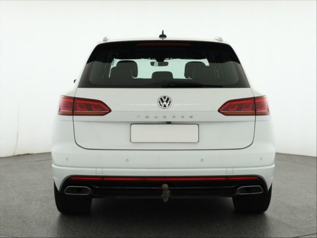 Volkswagen Touareg  3.0 TDI R-Line