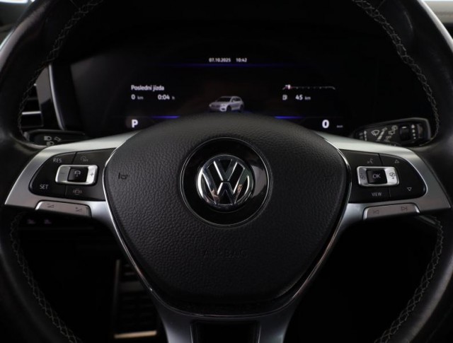 Volkswagen Touareg  3.0 TDI R-Line