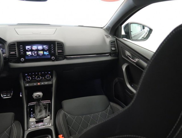 Škoda Karoq  1.5 TSI Sportline