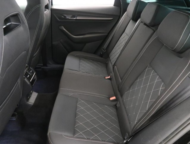 Škoda Karoq  1.5 TSI Sportline