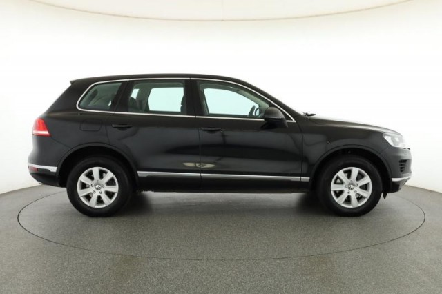 Volkswagen Touareg  3.0 TDI 