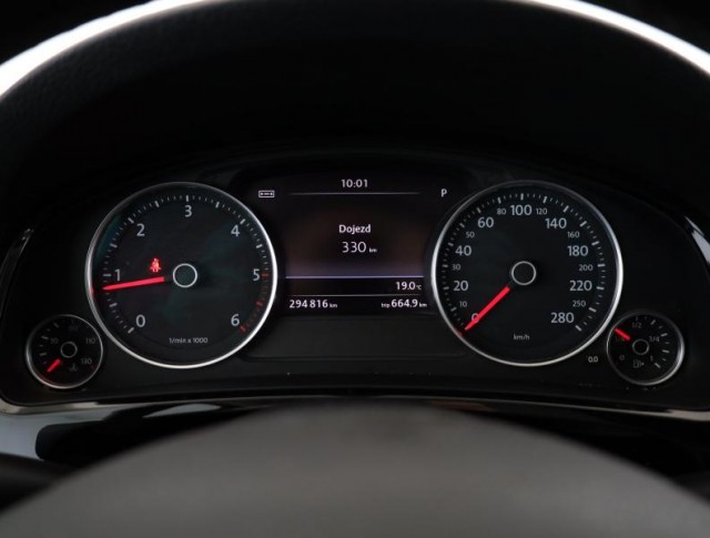Volkswagen Touareg  3.0 TDI 