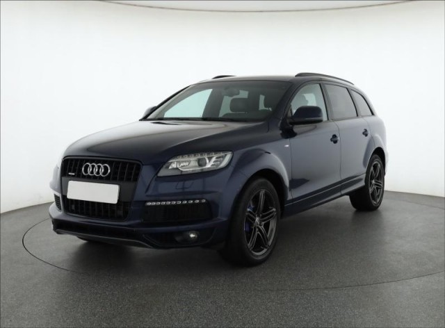 Audi Q7  3.0 TDI S-Line