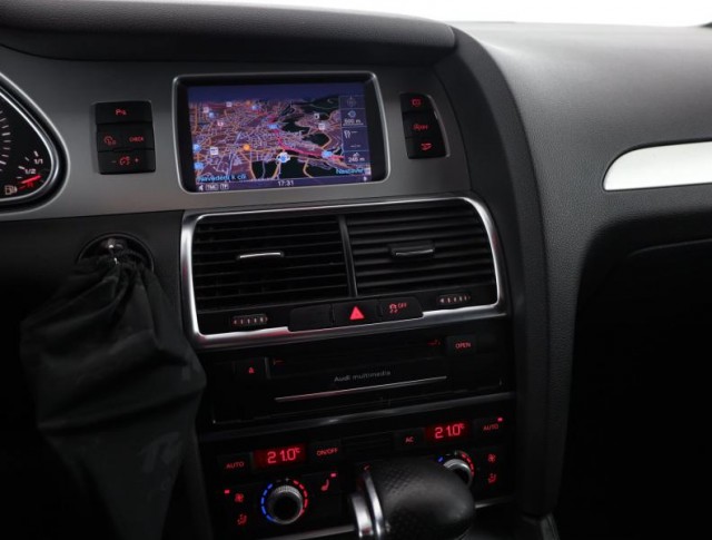 Audi Q7  3.0 TDI S-Line