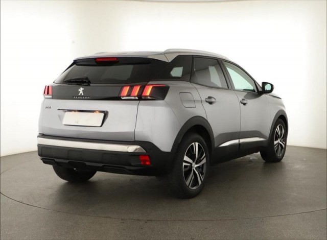 Peugeot 3008  1.2 PureTech 
