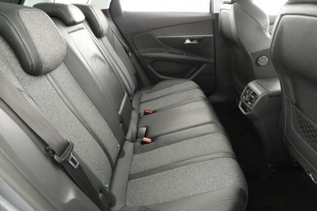 Peugeot 3008  1.2 PureTech 