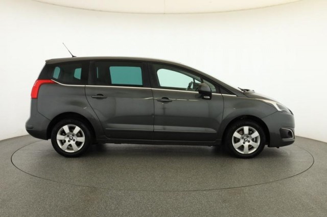 Peugeot 5008  2.0 BlueHDi 