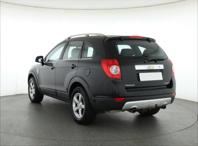 Chevrolet Captiva  2.4 i 