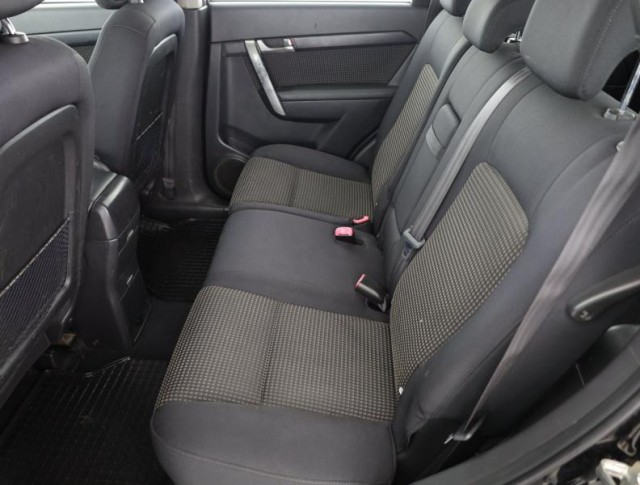 Chevrolet Captiva  2.4 i 