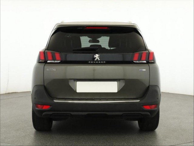 Peugeot 5008  PureTech 130 