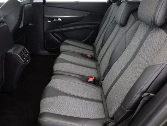 Peugeot 5008  PureTech 130 