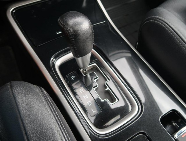 Mitsubishi Outlander  2.2 DI-D 