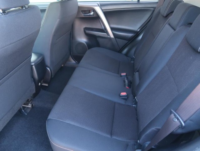 Toyota RAV 4  2.0 D-4D 