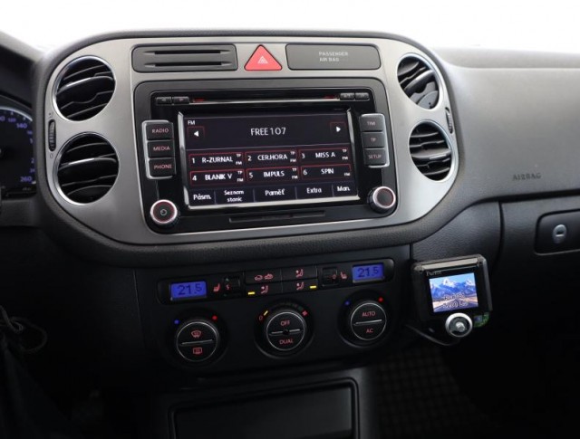 Volkswagen Tiguan  2.0 TSI 