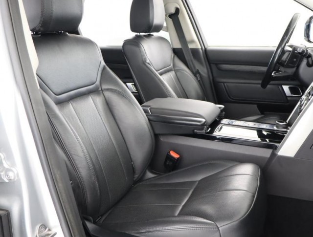 Land Rover Discovery  3.0 Td6 