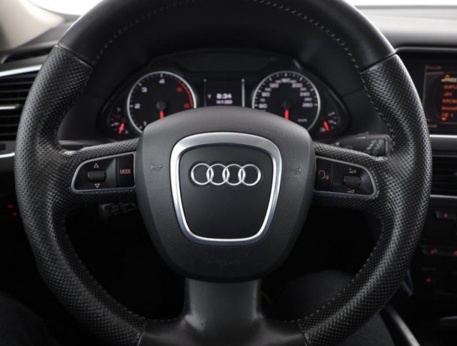 Audi Q5  2.0 TDI 