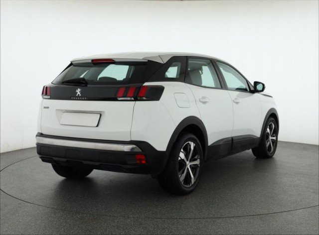 Peugeot 3008  1.2 PureTech 