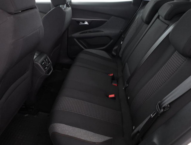 Peugeot 3008  1.2 PureTech 