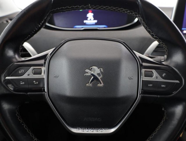 Peugeot 3008  1.2 PureTech 