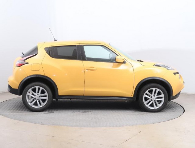 Nissan Juke  1.6 i 